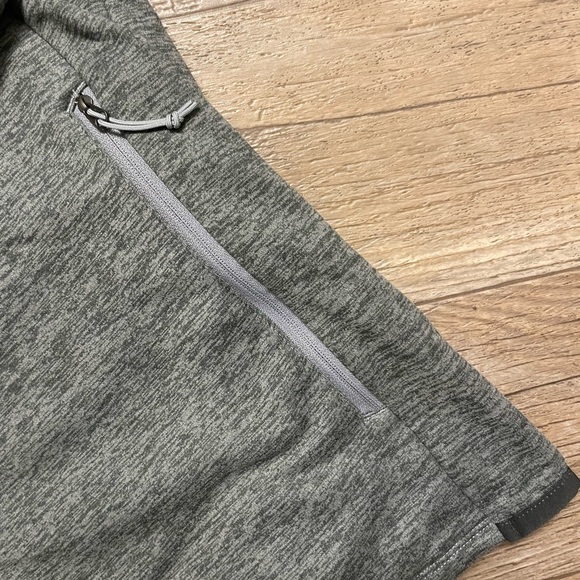 The North Face Zipper Pullover - Picture 7 of 8